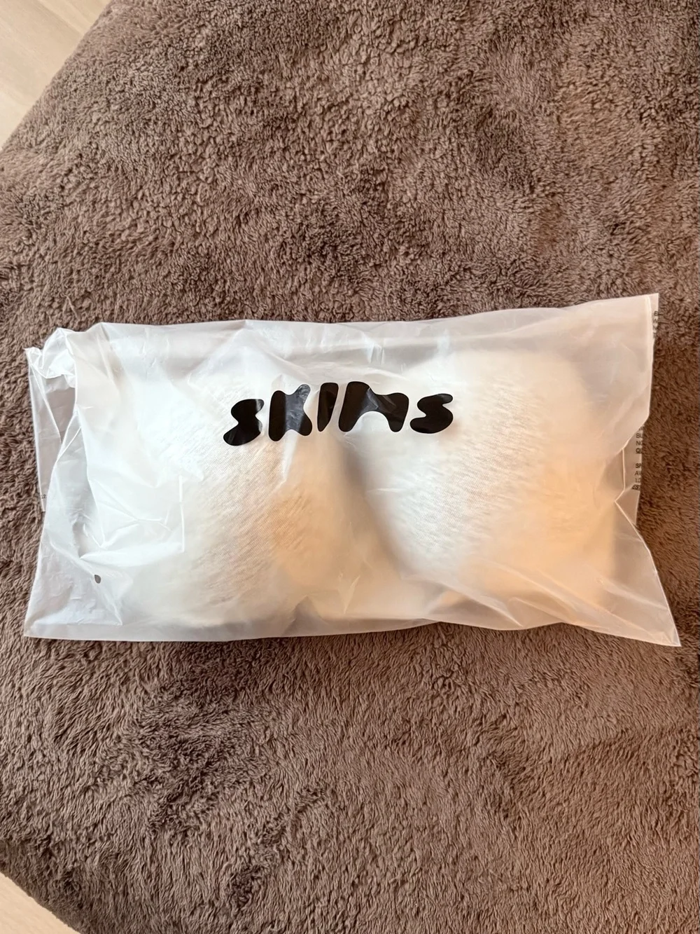 SKIMS Light Heather Gray Push-Up Bra - Picture 2 of 3